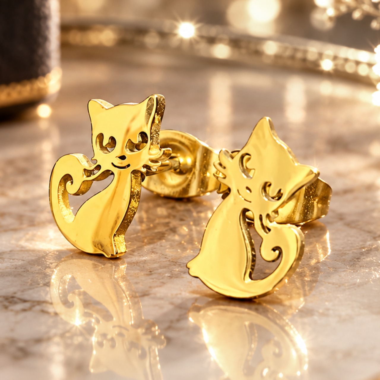 ネコ ピアス ゴールド 48 金属アレルギー対応 ステンレス 両耳セット レディース 小ぶり 猫モチーフ ネコ 猫 ねこ
