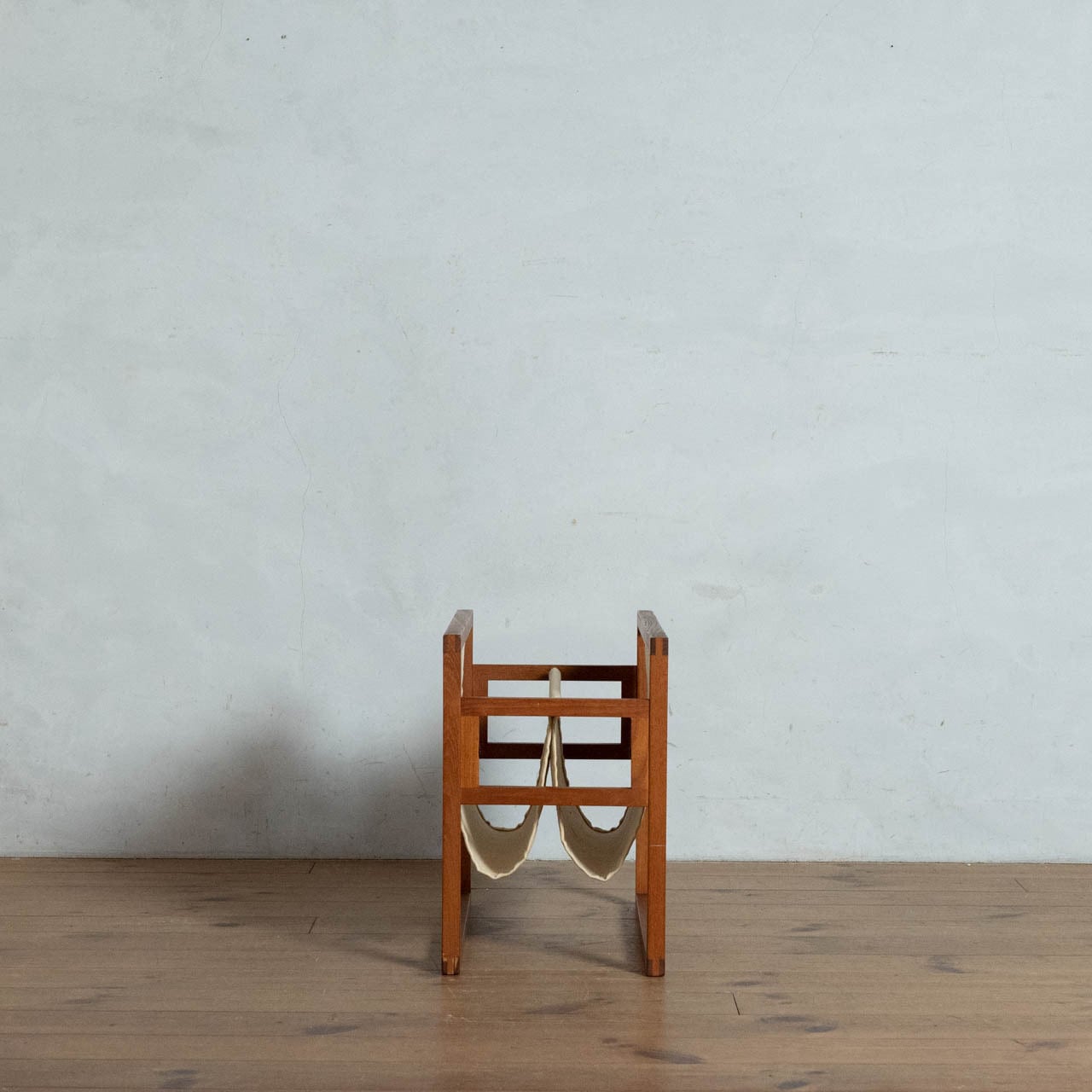 Magazine Rack / マガジンラック〈収納・本棚・ディスプレイラック