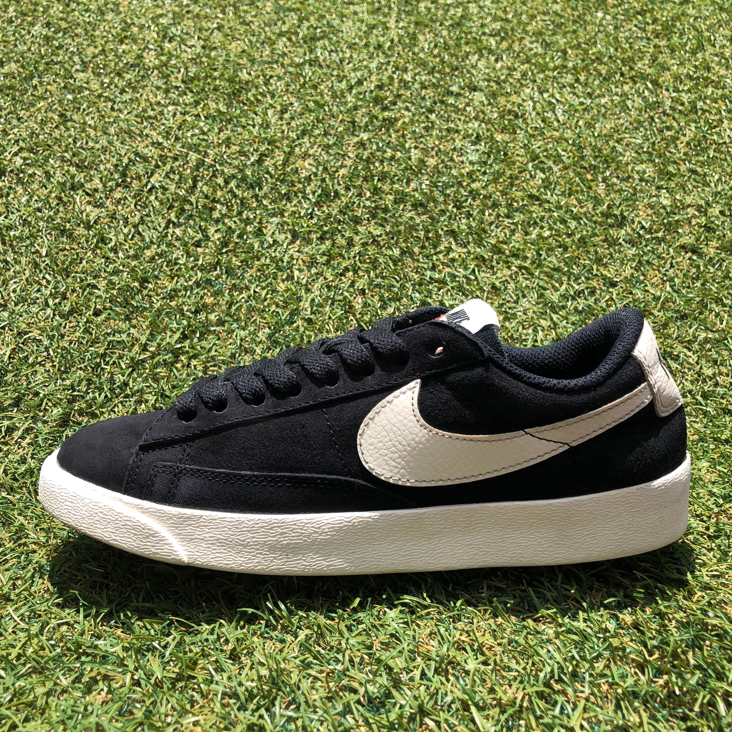 NIKE BLAZER LOW SD ナイキ ブレザーロー スエード HT17