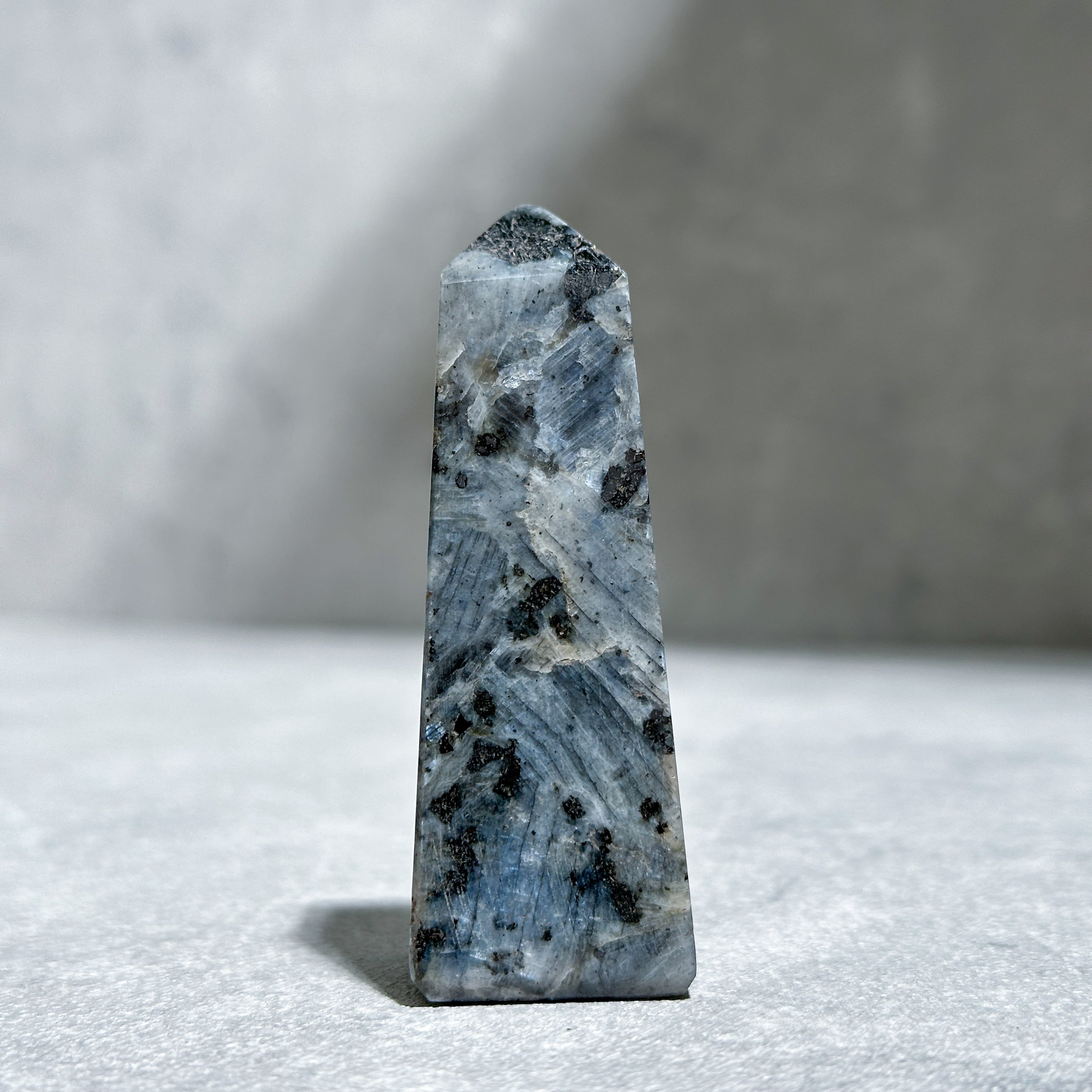 ラルビカイト タワー01◇ Larvikite ◇天然石・鉱物・パワーストーン