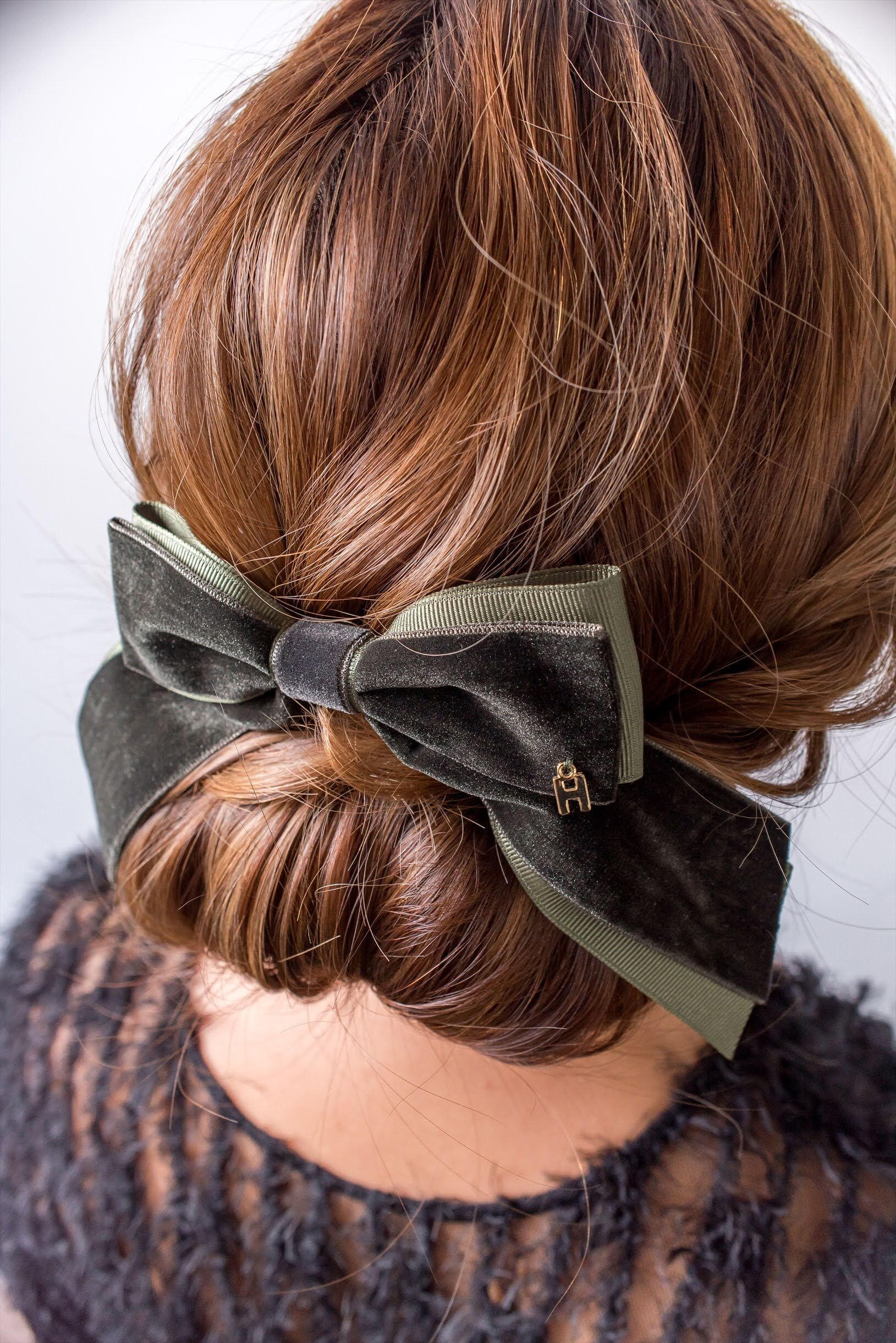 ベロアグログランリボンポニーテールフック | THE HANY 公式オンライン