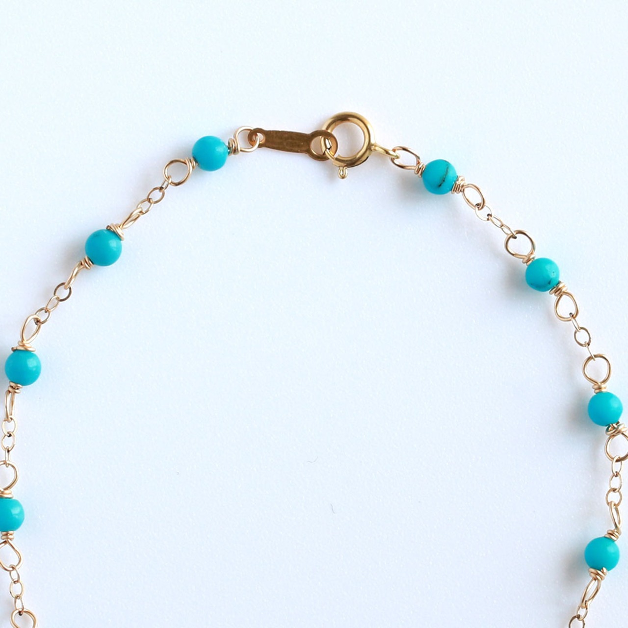 小粒のターコイズが可愛い！ターコイズ眼鏡留めブレスレット br1025