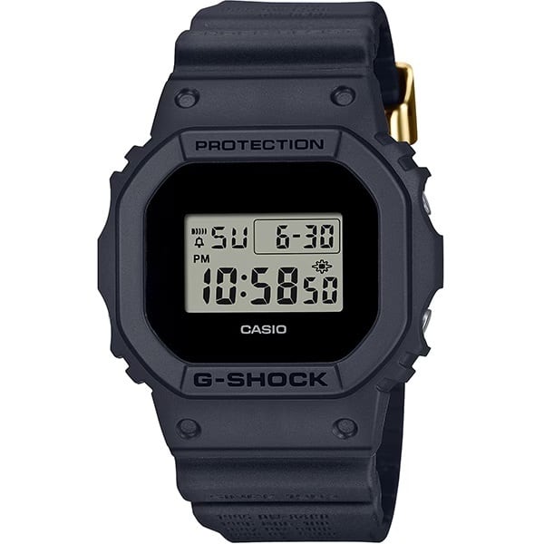 【美品】カシオ G-SHOCK デジタル　腕時計　ブラック