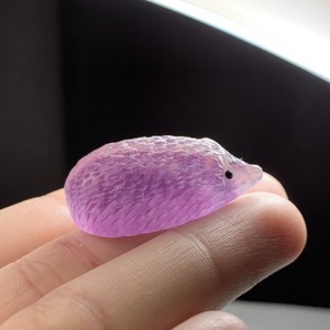 23.可愛い色合い☆フローライト ハリネズミ