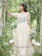 【0023】Striped Back Ribbon Retro Short Sleeve Dress