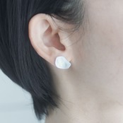 hatsuyuki　（純銀/K18）　Pierced　earring　（M）