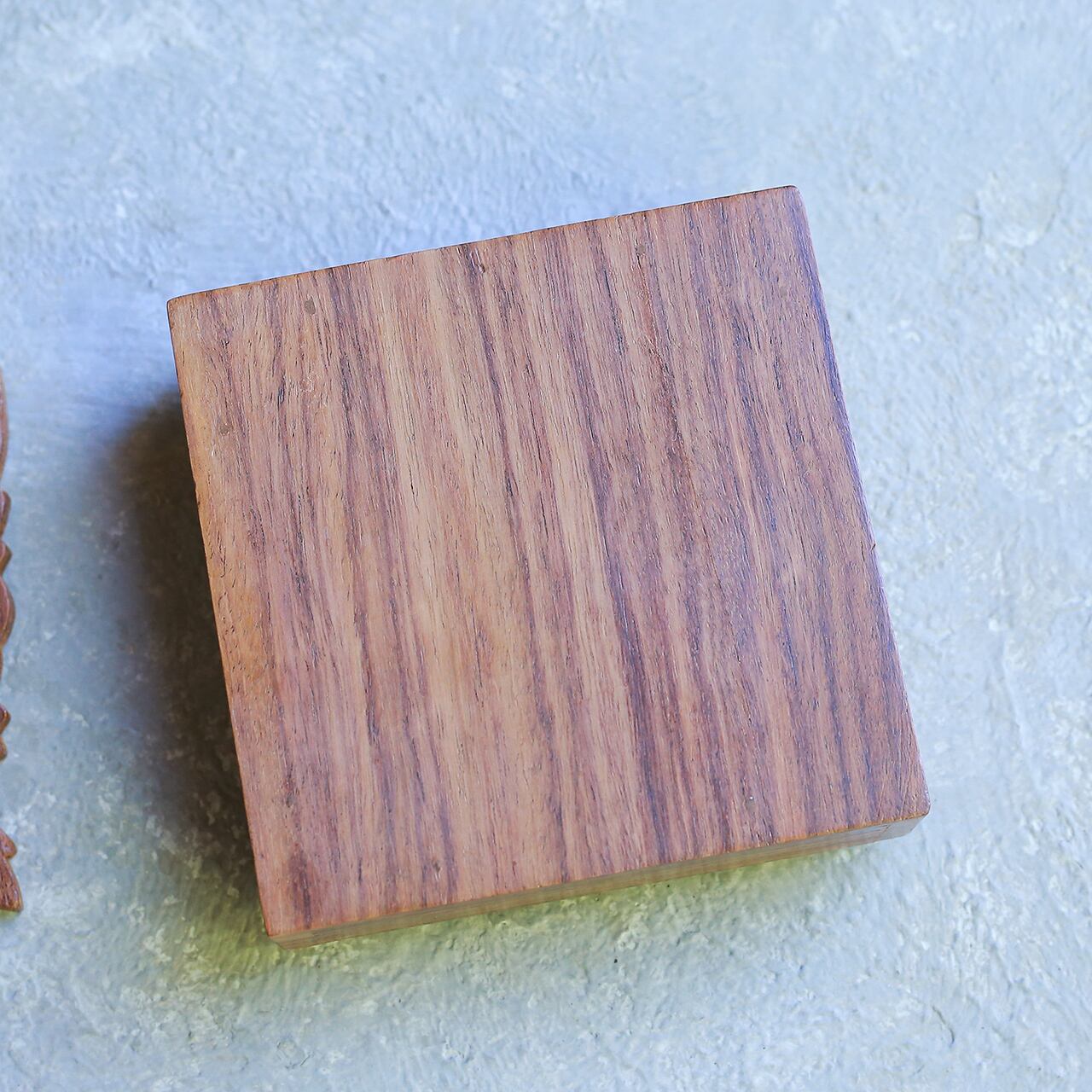 美しい模様の木彫りの箱 22 | 木と、輝と。| 一点もの ヴィンテージ