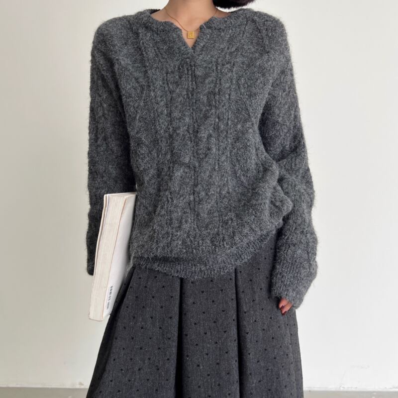 V-neck knit pullover m0370