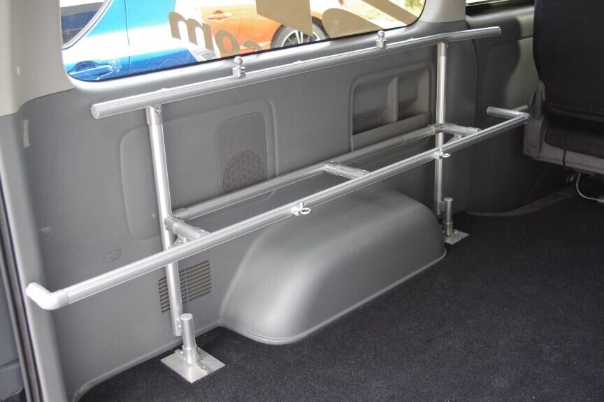 ハイエース純正アシストブラケット、サスペンションマウントセット