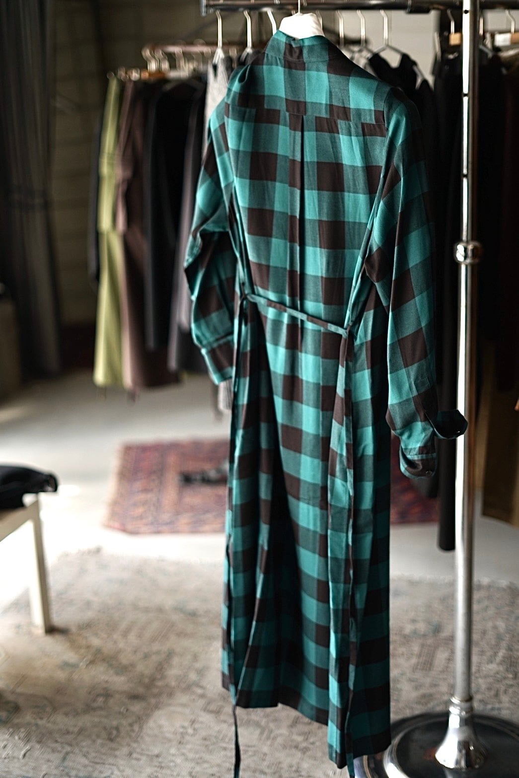 HYKE / RAYON PLAID DRESS (COYOTE BROWN / GREEN) | JUQUI Online