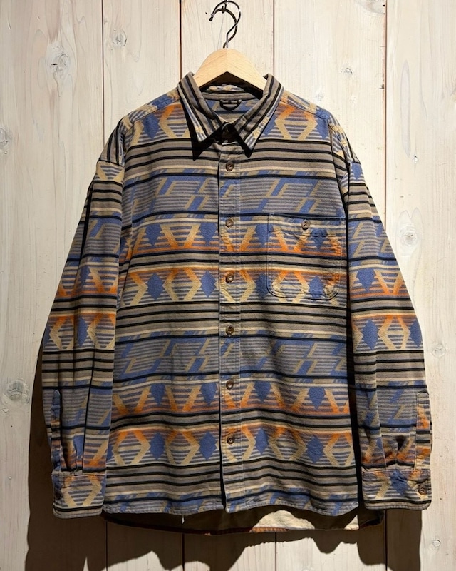 【a.k.a.C.a.k.a vintage】Beautiful Native Pattern Vintage Chamois Shirt
