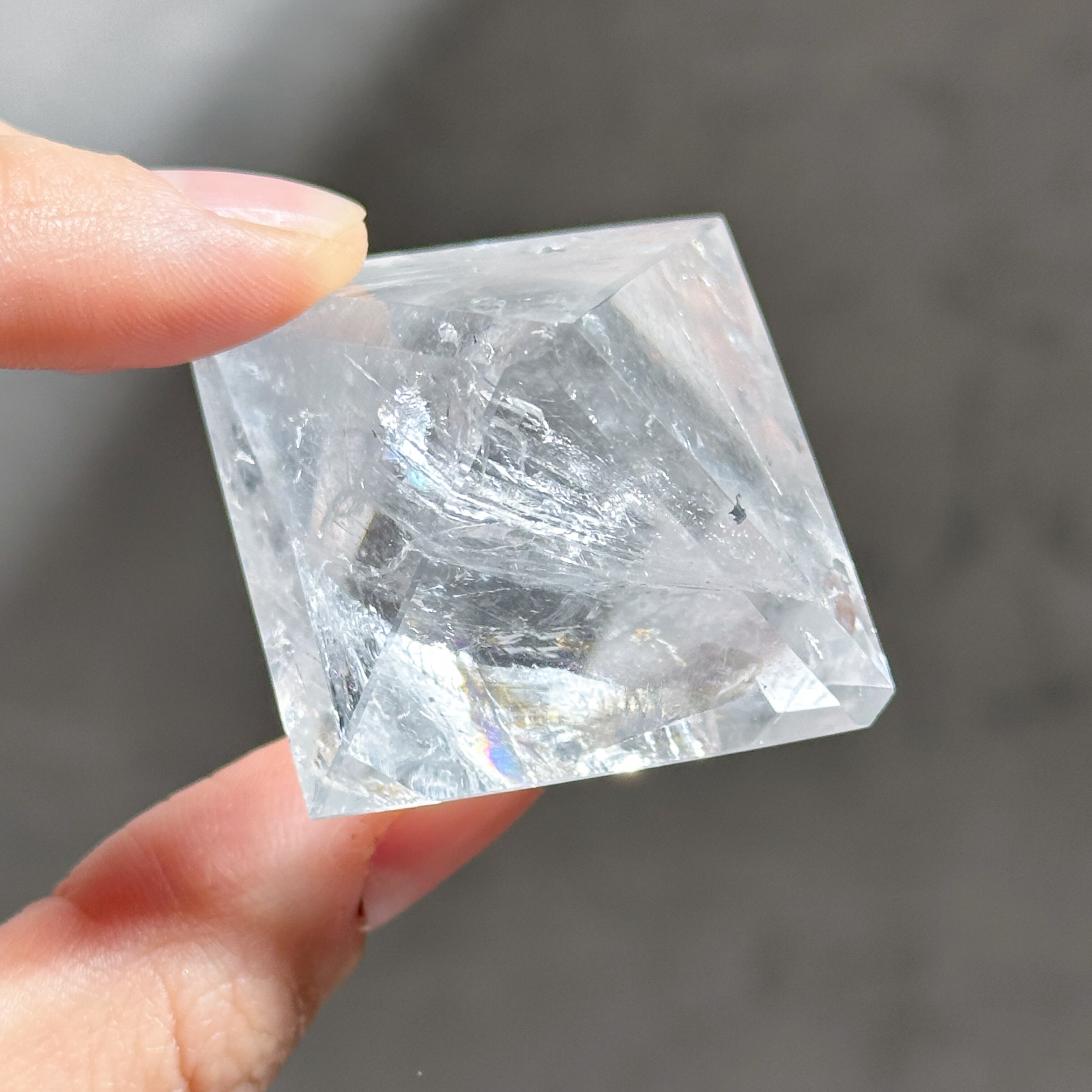 ミナスジェライス産クリアクォーツ 正八面体（オクタヒドロン）13