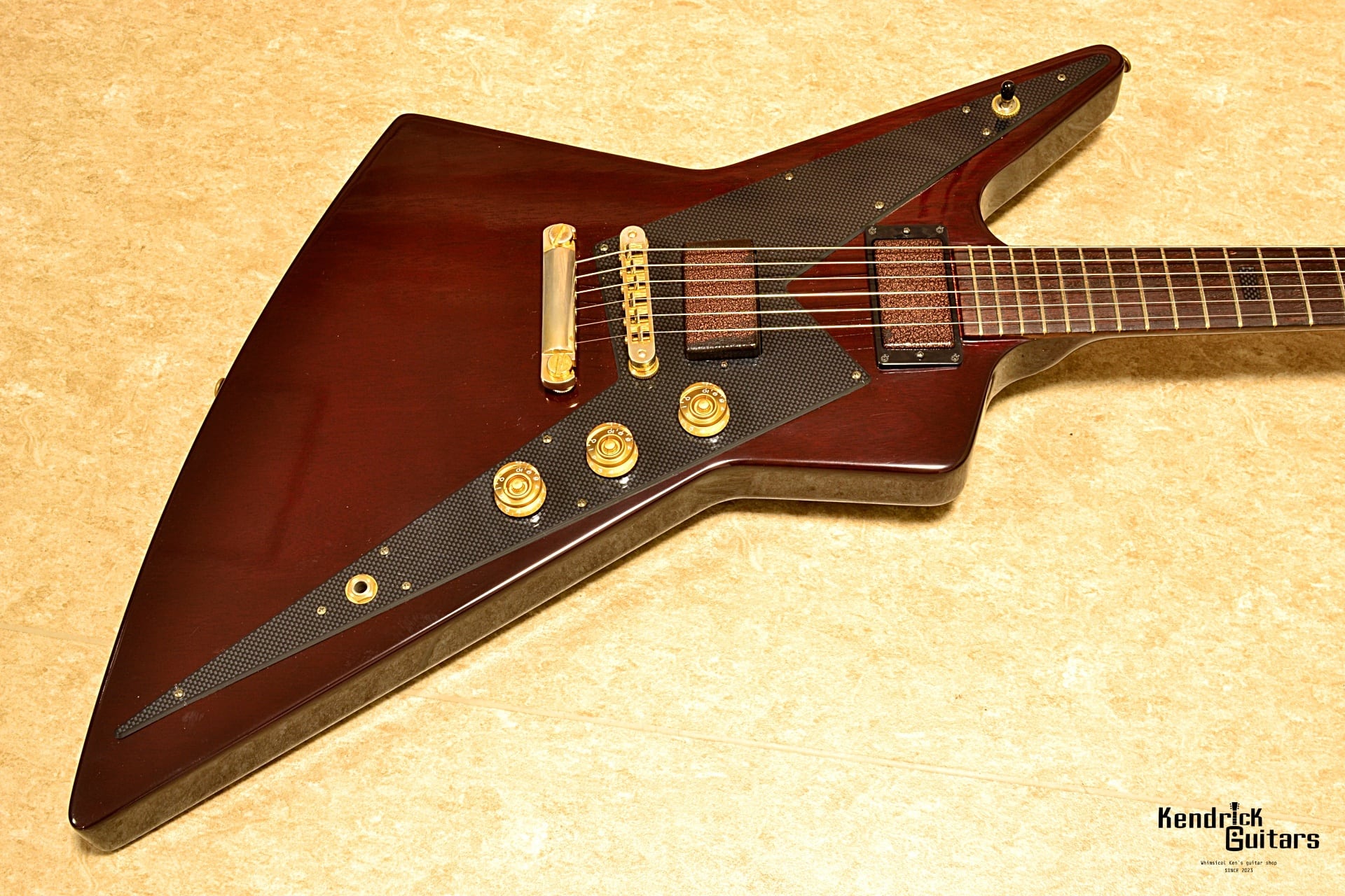 Gibson USA 2008 Limited DSRX Reverse Explorer Antique Walnut w/OHC
