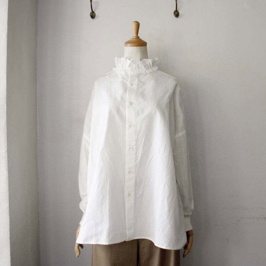 25ss Yarmo DUNGAREE RUFFLE SHIRTS シャツ Yarmo Ruffle Shirts Dungaree（ラッフルシャツダンガリー） | coromo
