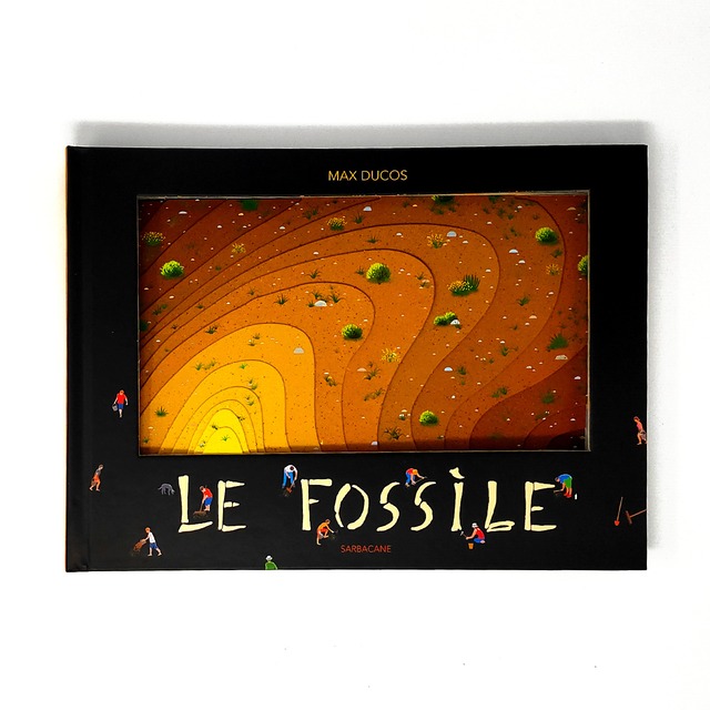 フランス語しかけ絵本「Le fossile（化石）」Max Ducos（マックス・デュコス）