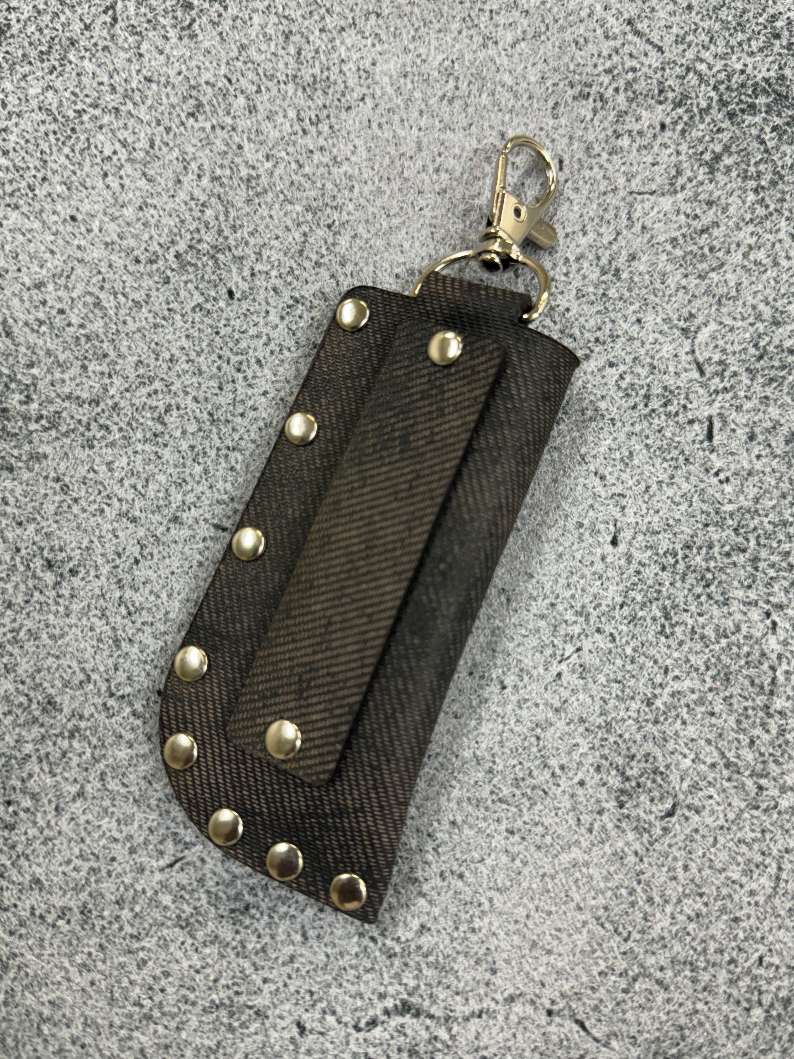 1点もの！瀬戸内レザーデニム柄使用☆デニムブラックー～首掛け