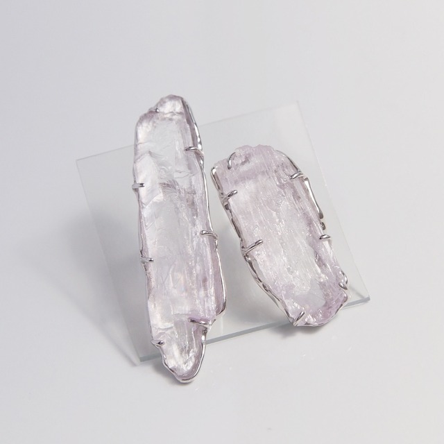 Passage / Kunzite Rough Earring