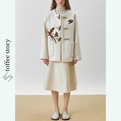 白に羽ばたく小さな影色:ショートコート《XU0287》