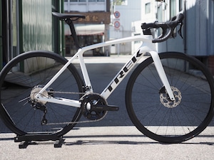 【完成車】TREK ÈMONDA SL 5 / White Plasmatic