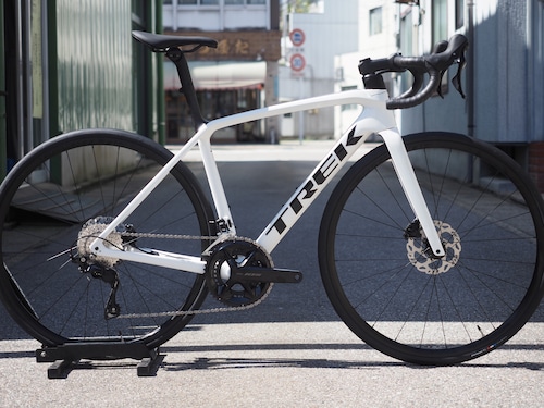 【完成車】TREK ÈMONDA SL 5 / White Plasmatic