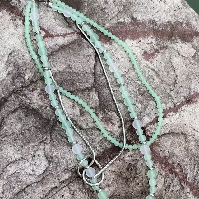 Afterparty浅緑カルセドニー三層ネックレス