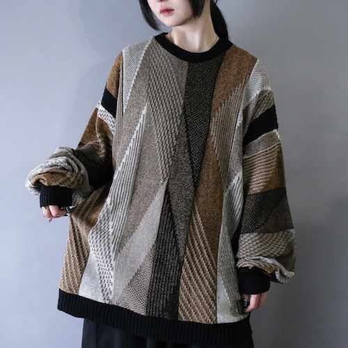 3D knitting full pattern over silhouette good coloring sweater