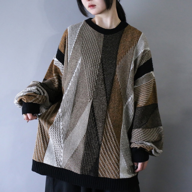 cold coloring diamond motif pattern loose silhouette knit