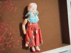 おしゃれガール 青いフリルのムームー JAPANセルロイド 画像1