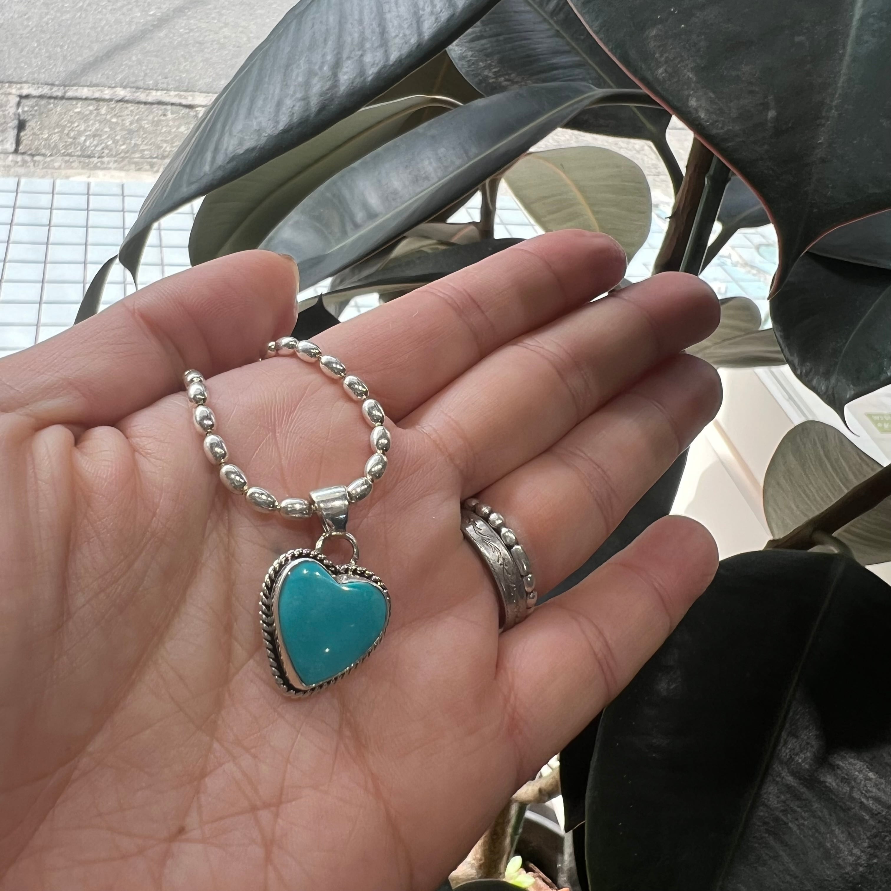 Indian Jewelry 》 キングマン ターコイズ ハート ペンダント | 【公式 