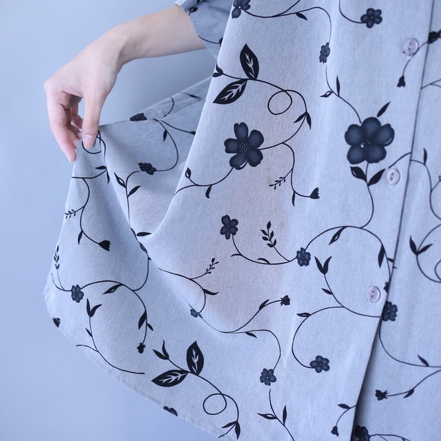 flower art monotone pattern super wide silhouette h/s shirt