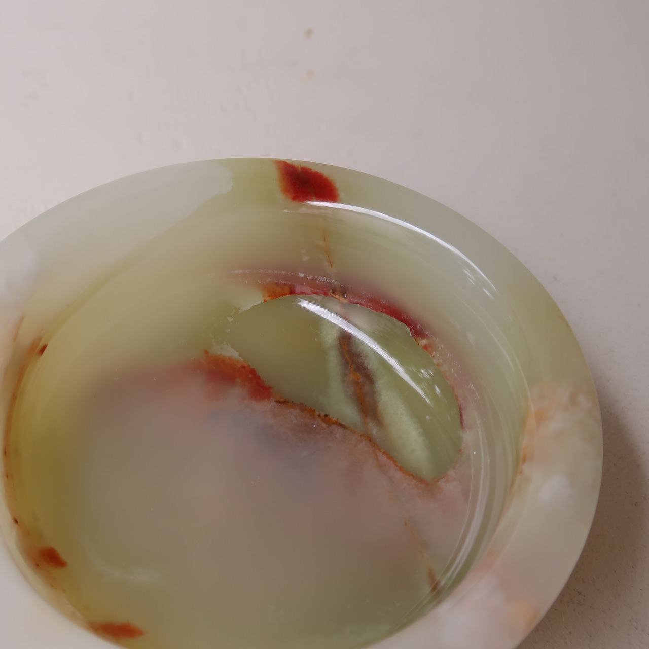 グリーンなまるいジュエリートレイ