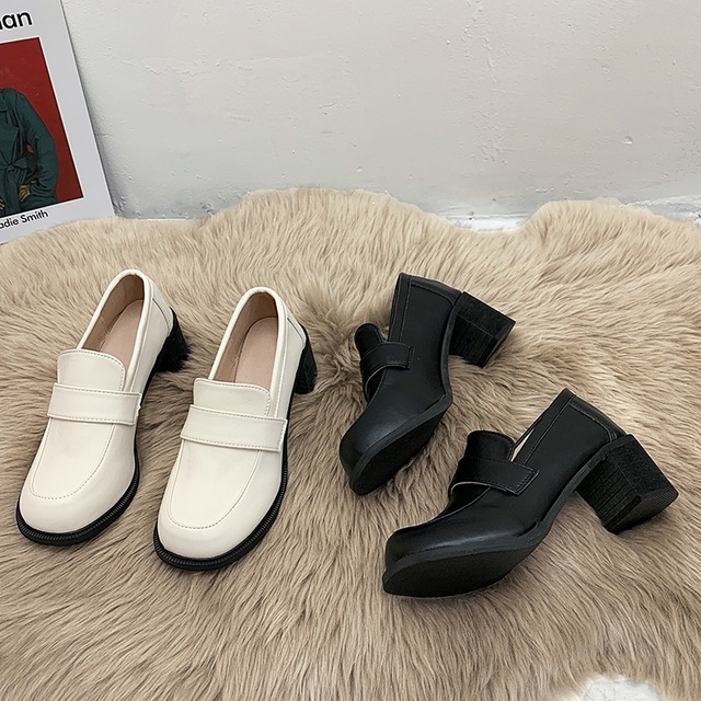 ブラックレザースプリングレッドスタンダードカジュアルスタイルシングル 靴 シューズ レトロ 春物 フェイクシューズ15074602736