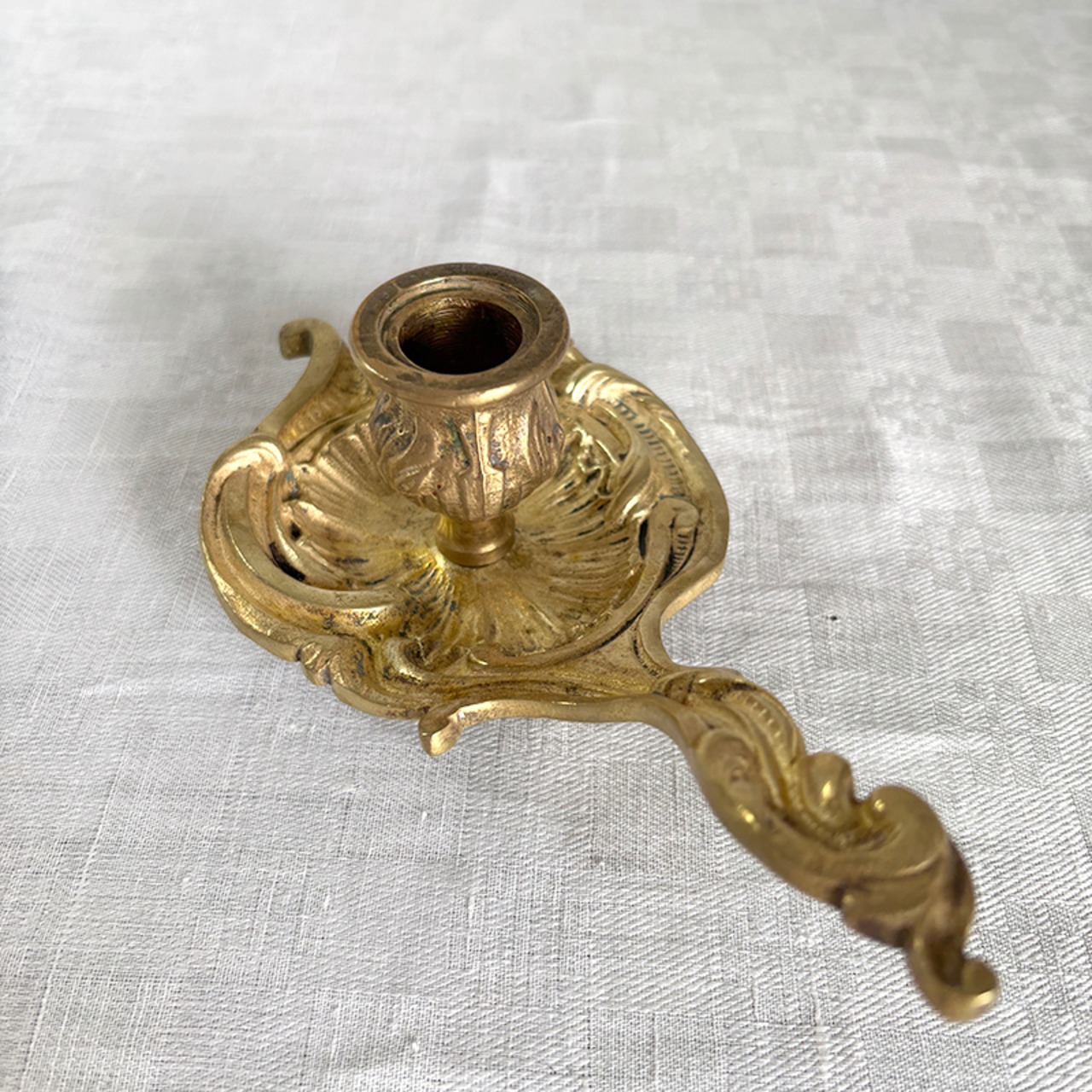 キャンドルホルダー　真鍮製　ロカイユ装飾　蝋燭1本用　19ote35-2