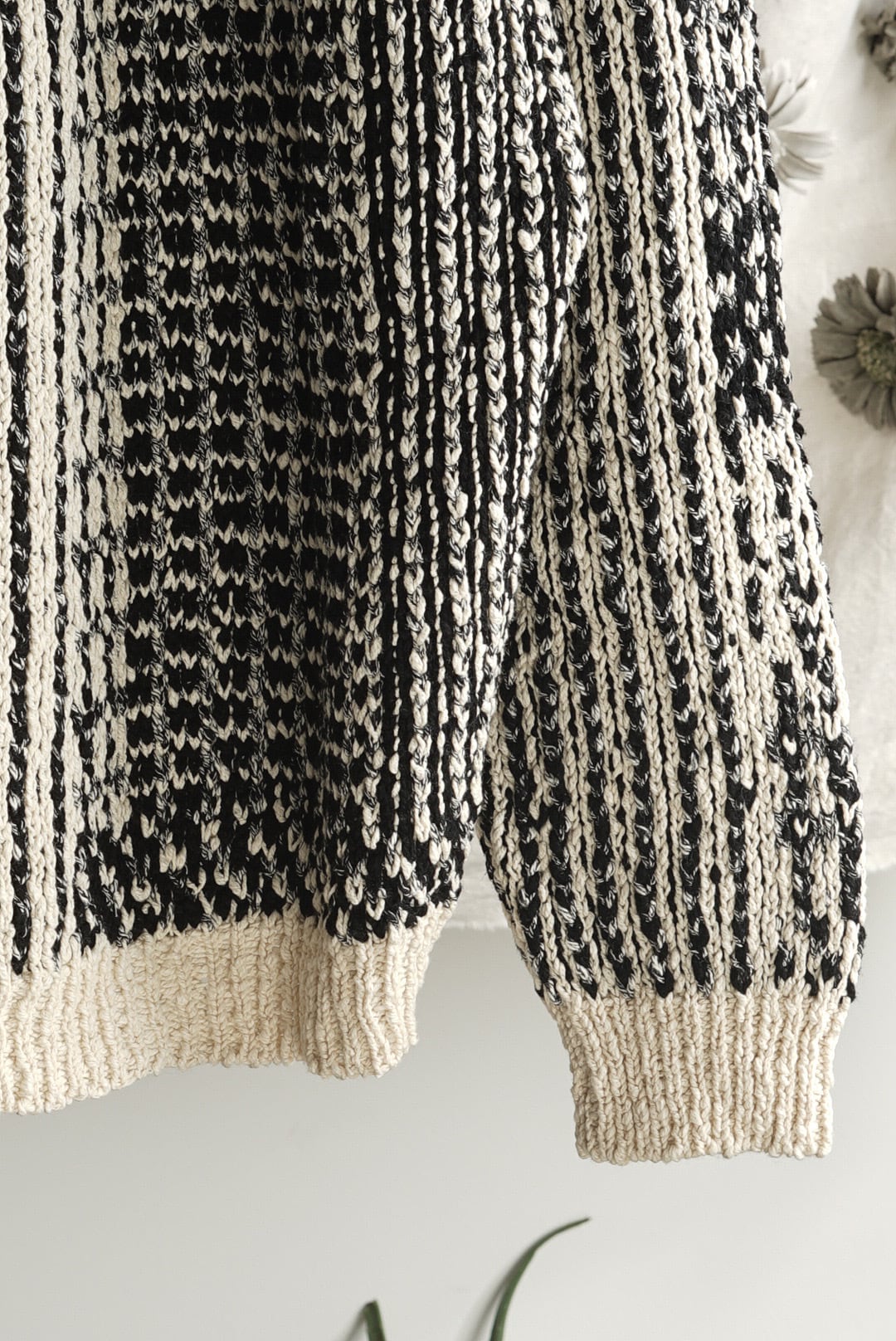 JAN JAN VAN ESSCHE - KNIT#59 | Brownie