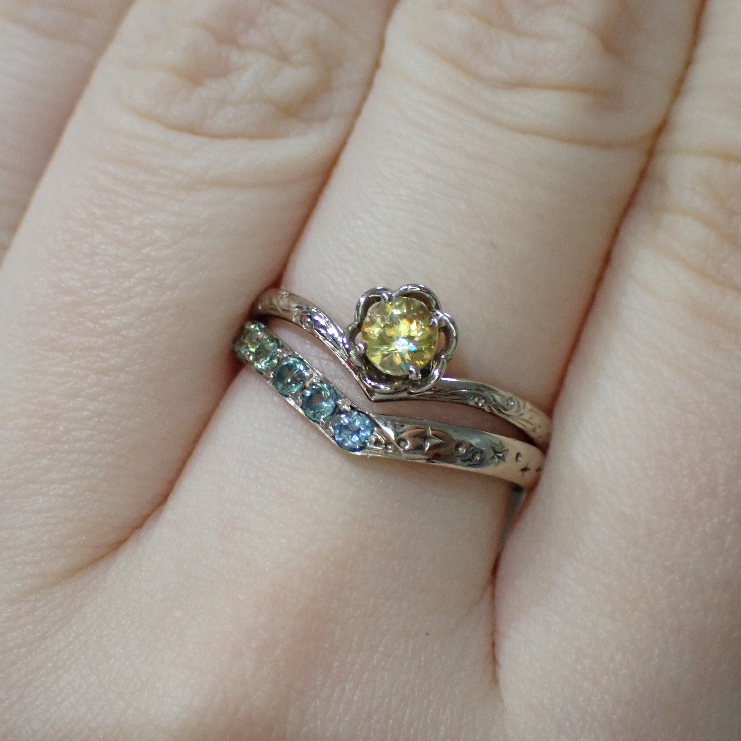 サンプルリングSALE】モンタナサファイア×乙女のV字リング K18  