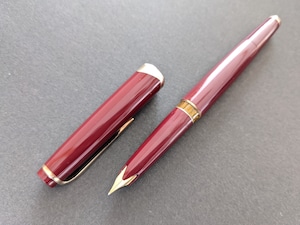 '60s　モンブラン マイスターシュテュック Ｎｏ １２ ボルドー　MONTBLANC MEISTERSTUCK No 12　（細字）　18K　　　　　02438