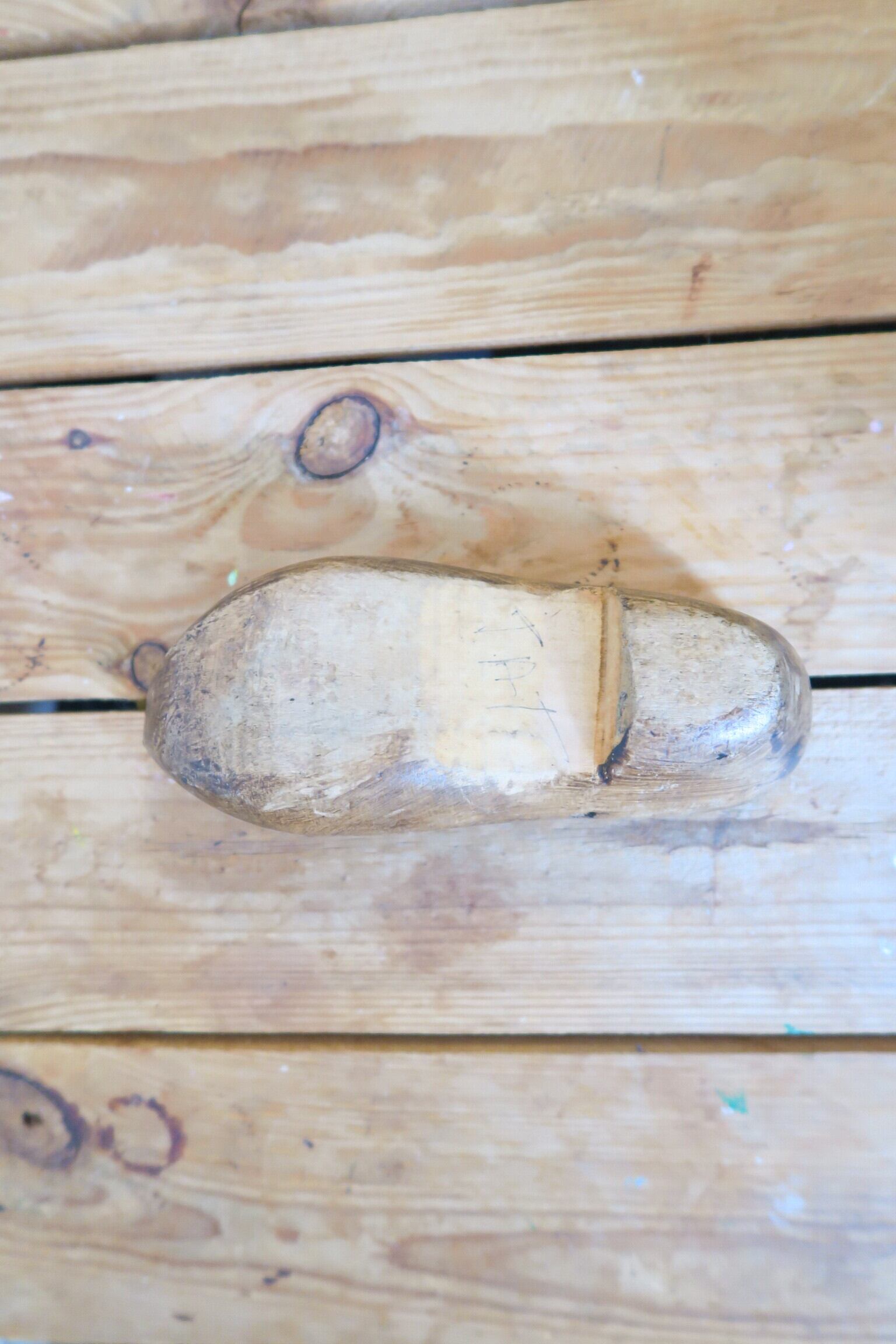 フランスのアンティーク木靴 サボのペア (Lot no. 83) | le fil rouge