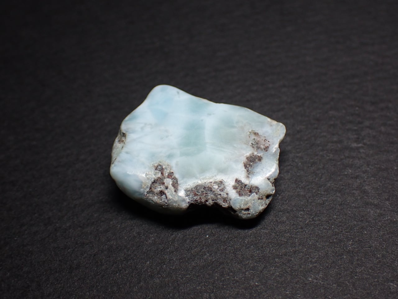 ドミニカ共和国産 ラリマー/Larimar 原石 C-LAR005 | 鉱物・天然石のお