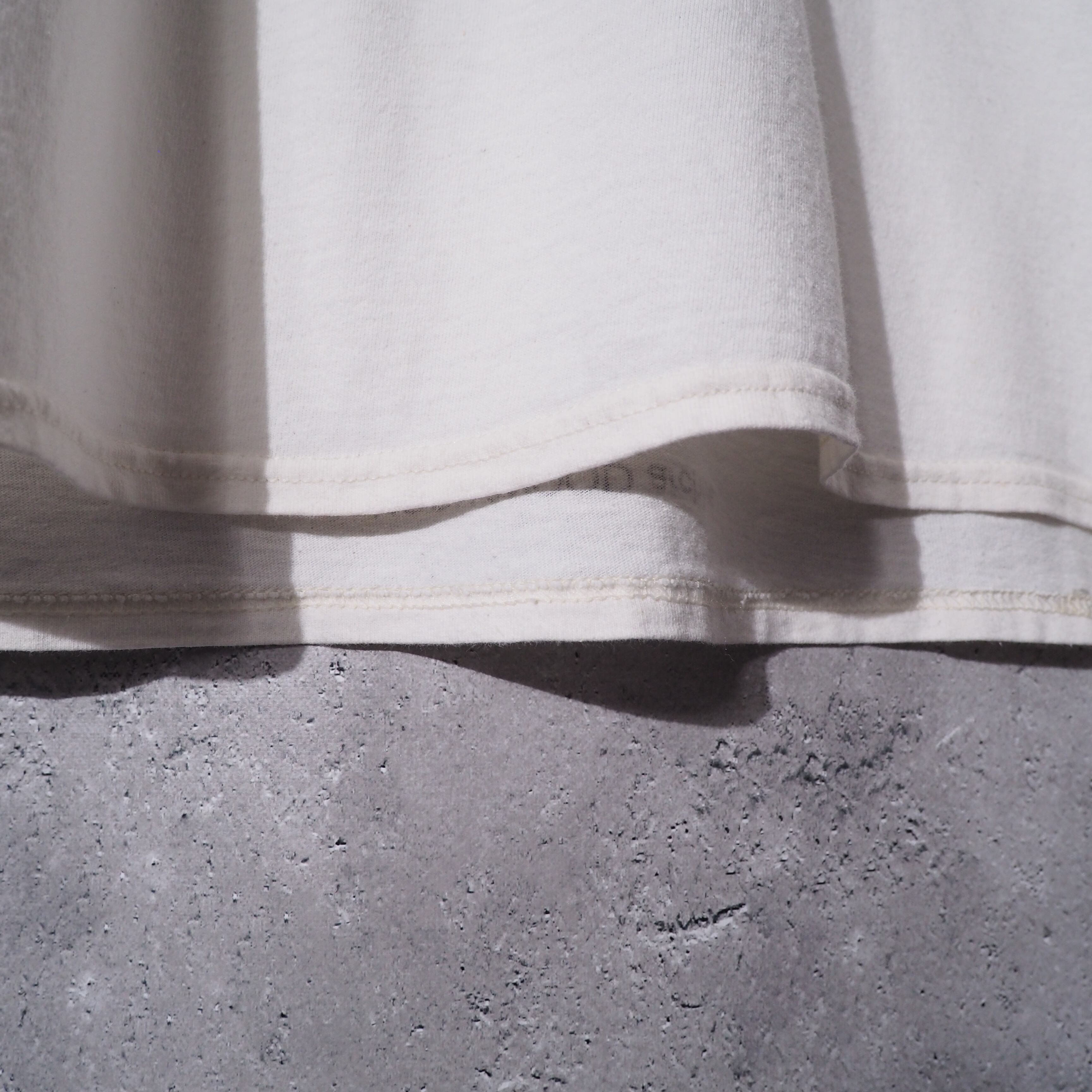 " N.HOOLYWOOD " Walrus Burger Graphic printed Over silhouette White Tee