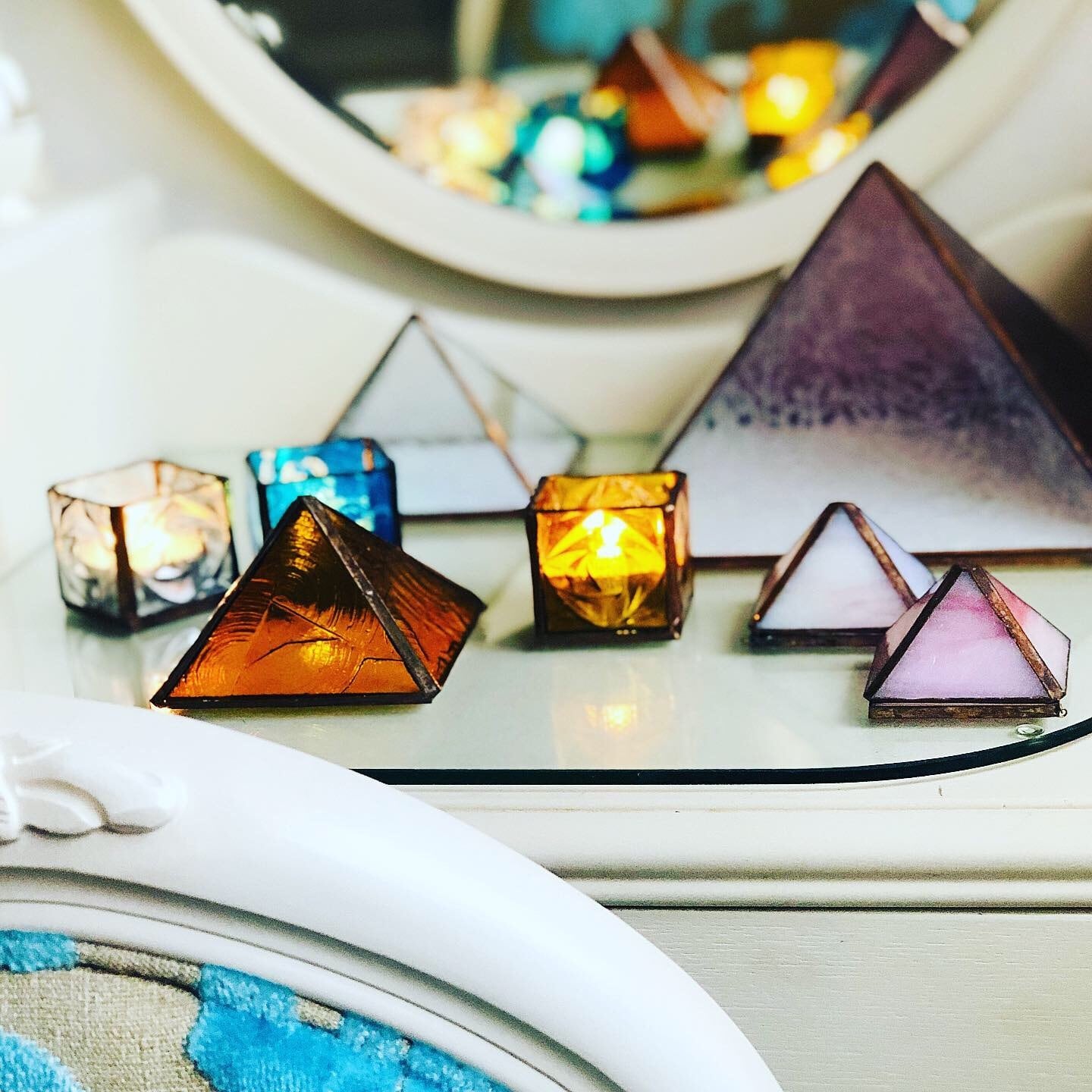 ピラミッド型小物入れSS アクセサリー入れ | ステンドグラスアトリエ moon