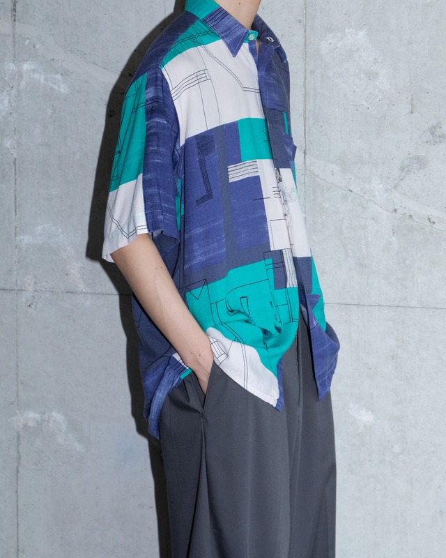 90s viscose short sleeve shirt / abstract pattern / From EUROPE