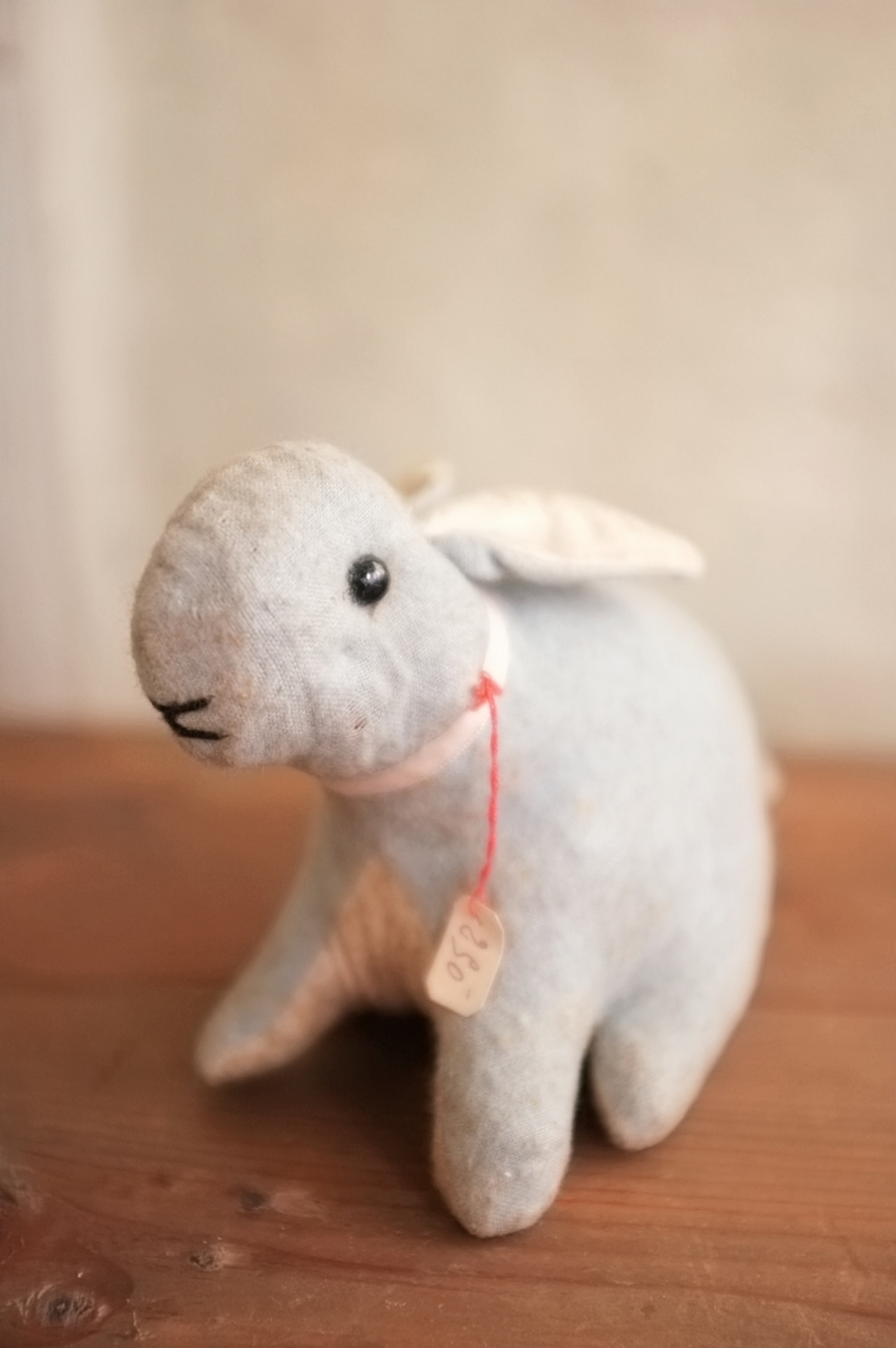 フランス 青いうさぎさんと薔薇色のリボンb ドール アンティーク