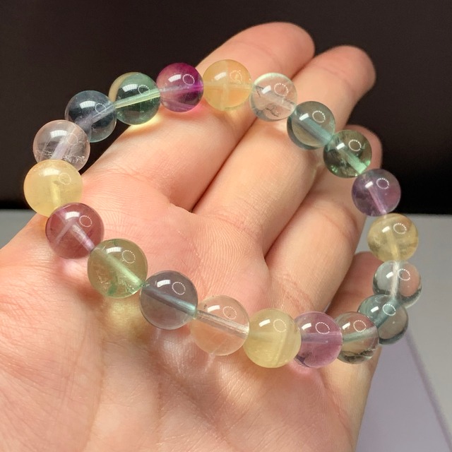 A29.淡いパステル系の色合いフローライトブレスレット