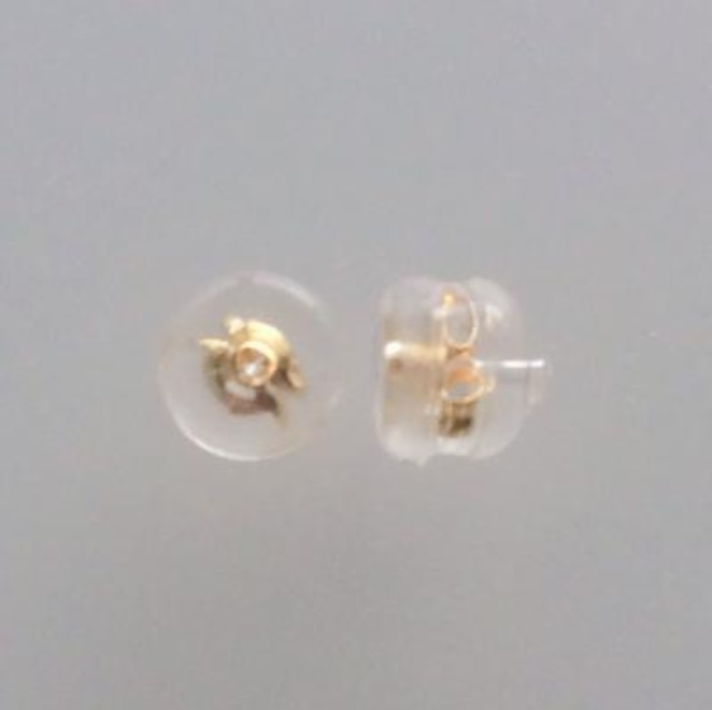 6本爪　ダイヤモンドピアス　K18　0.30CT