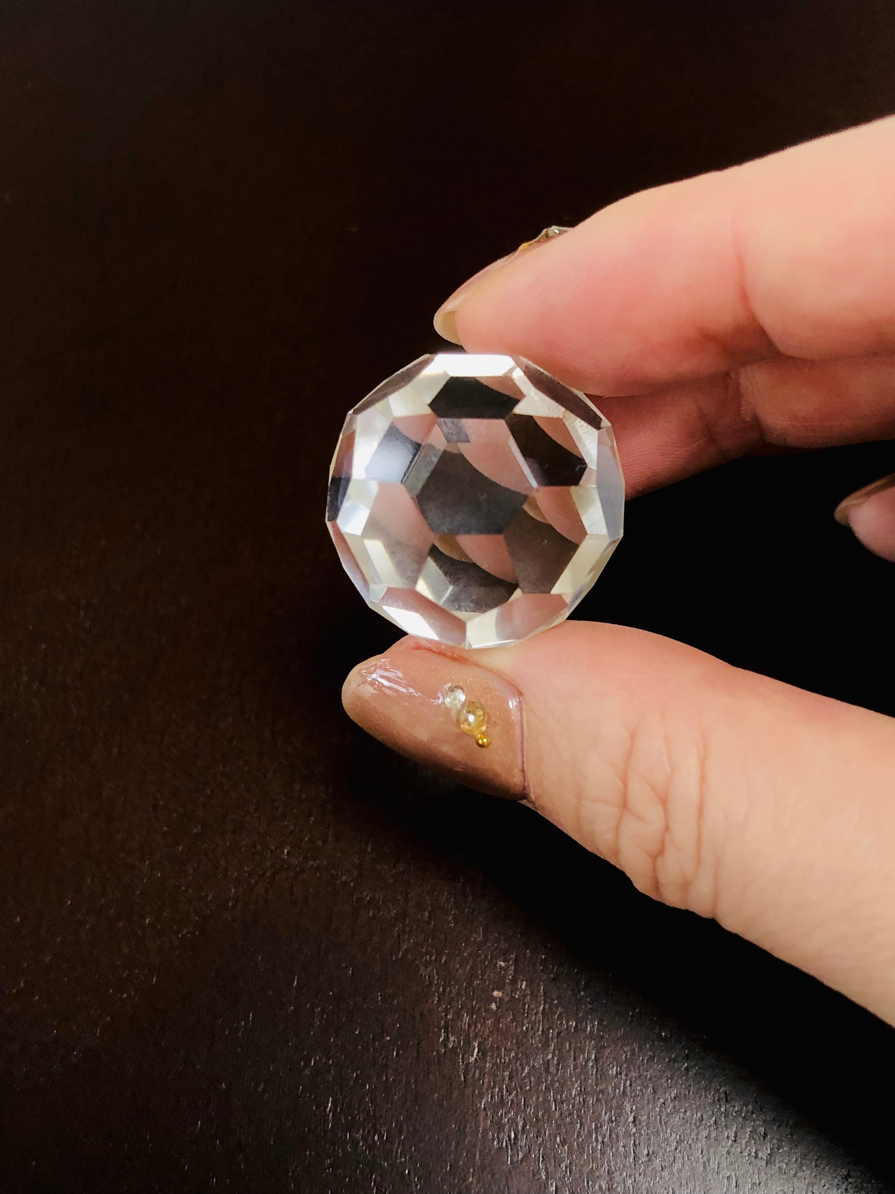 バッキーボール レインボー水晶　空間クリアリング　引き寄せ 22mm玉>驚異のスピードで願いを叶えるバッキーボール水晶 | 虹色の星