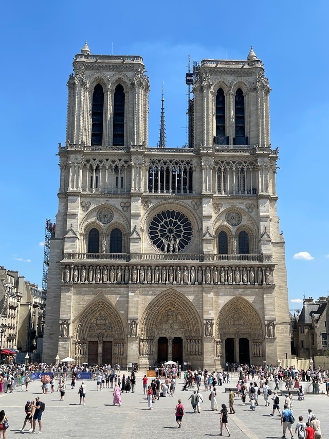 【ノートルダム大聖堂にてアチューメント】【超美石】フローライト　天使　NO.10