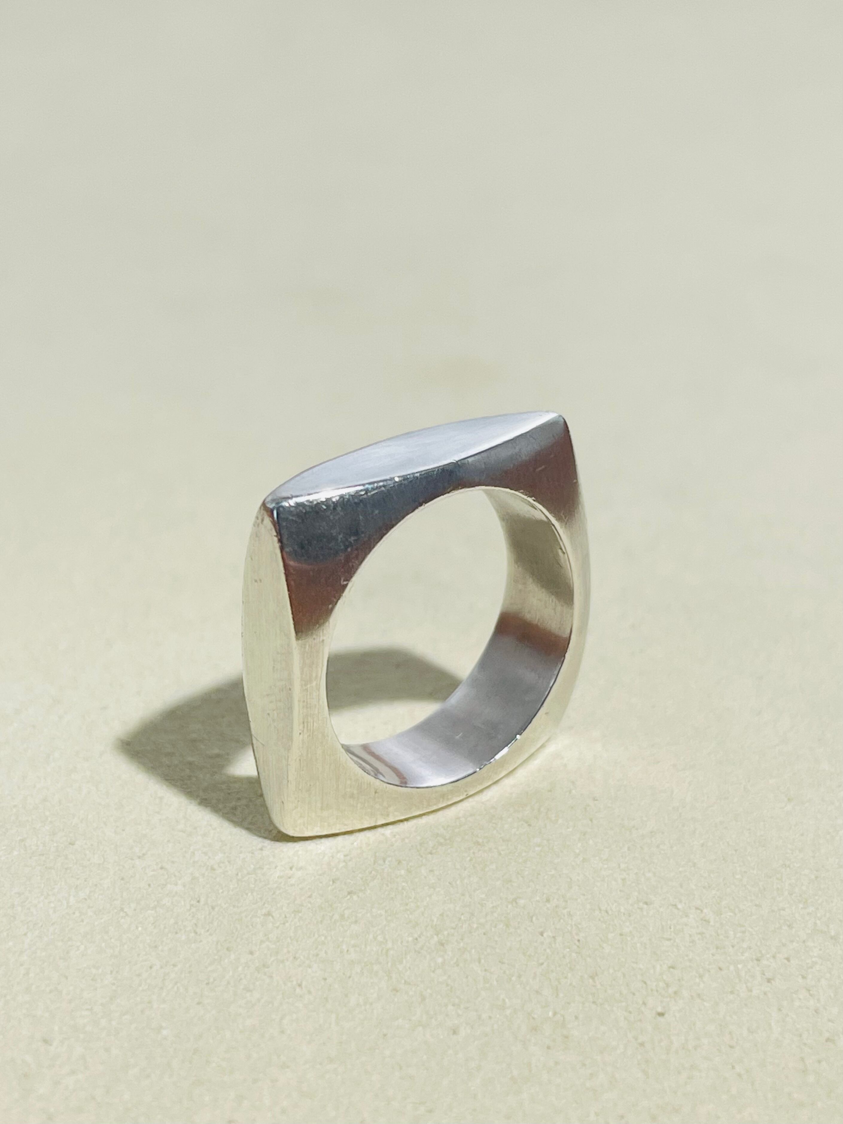 Modern Sqare Ring #10 -Italy-