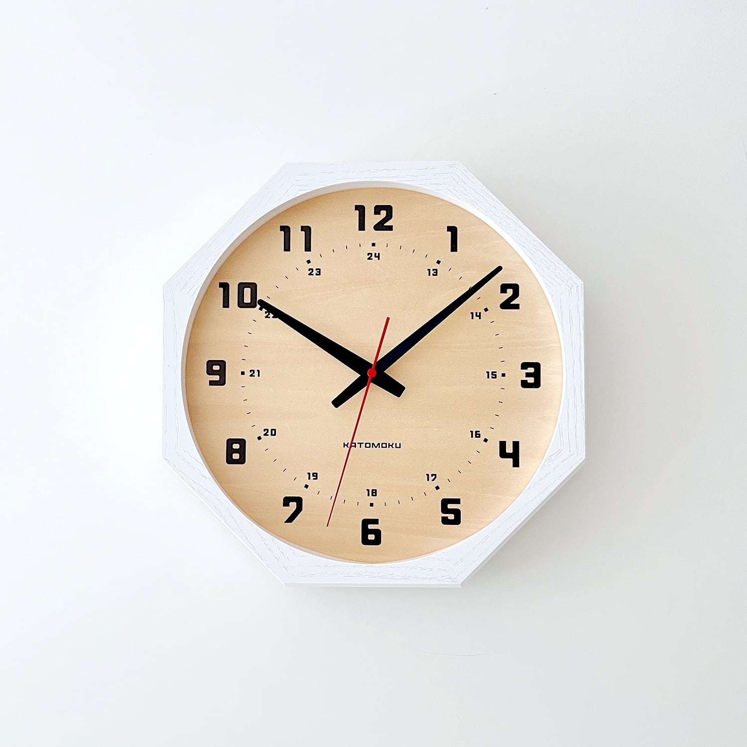 KATOMOKU muku clock 8 八角形 ホワイト km-81WH8 | 加藤木工株式会社