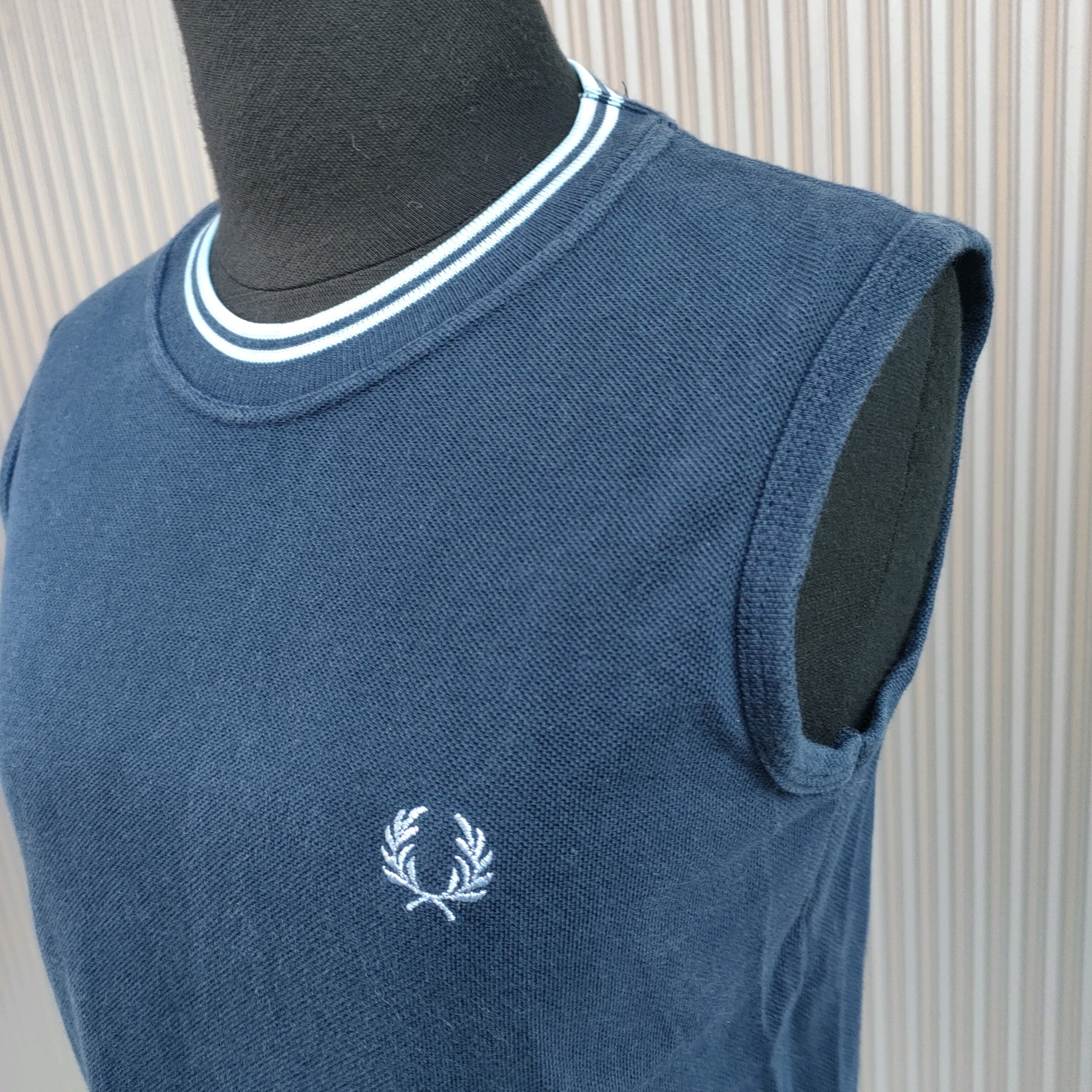 フレッドペリー テーラードジャケット型 薄手カーディガン L 襟切り替え刺繍ロゴ