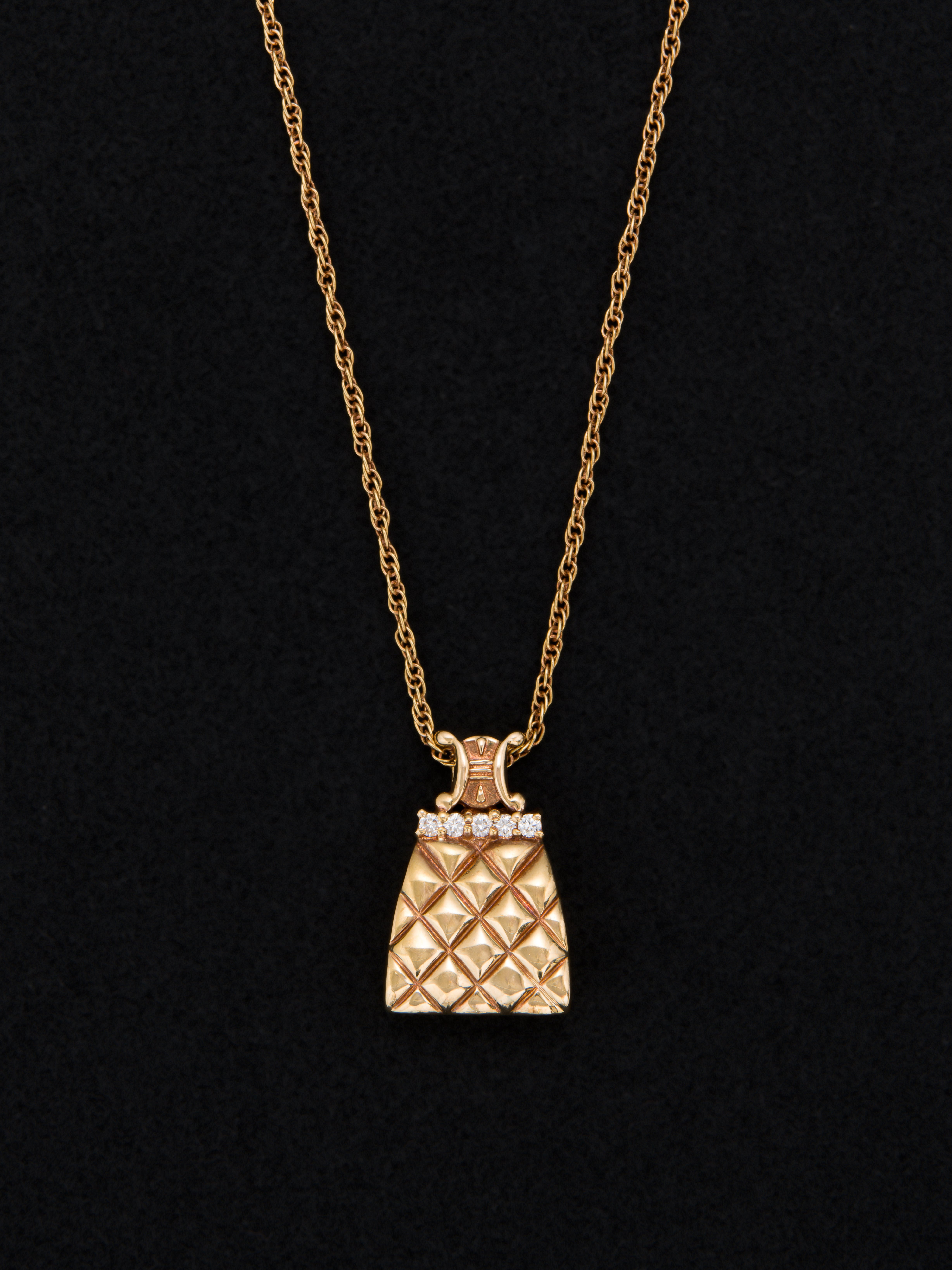 NECKLACE & PENDANT | Fabulous Sounds